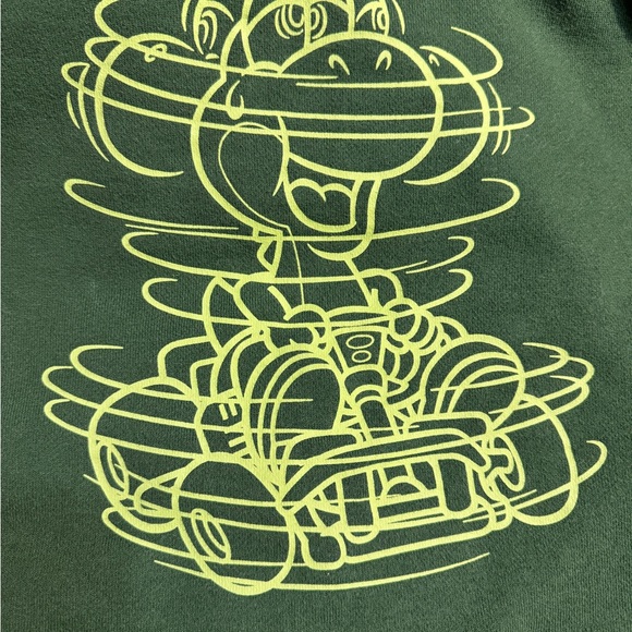 Uniqlo Nintendo Yoshi Green Sweatshirt Hoodie Size 13 - Picture 4 of 9